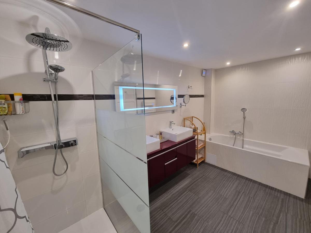 Flora Superior Apartment Cabris